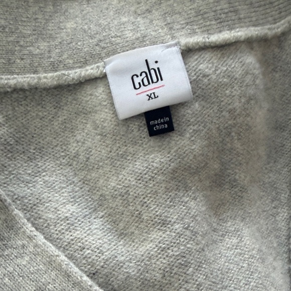CAbi Cotton Blend Light Gray V-Neck Button Snug Cardigan XL - Picture 4 of 7
